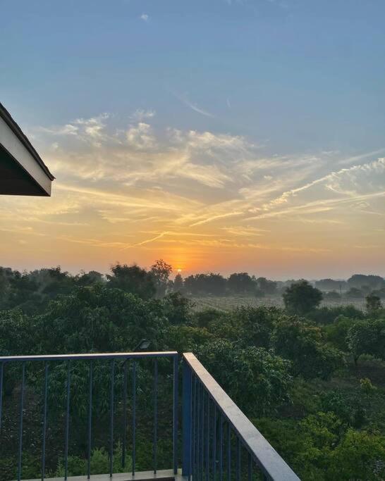 Shakuntala Farms - Rustic Farmstay With Modern Comforts Nashik Exteriör bild